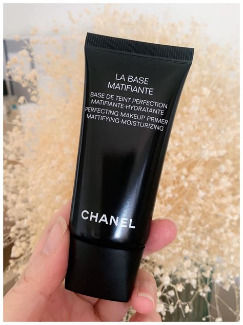 chanel matifiante perfecting primer